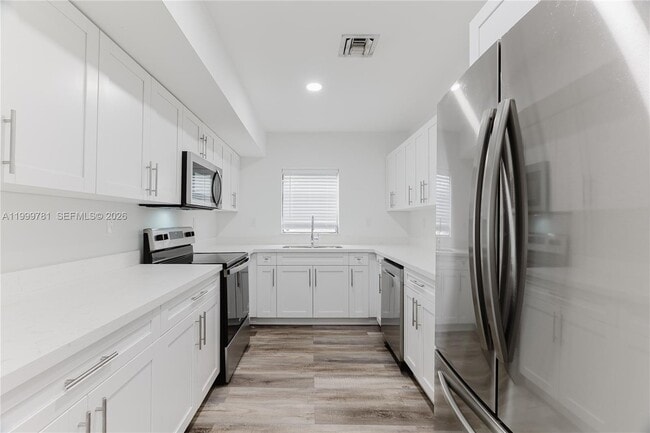 1447 NW 101st St in Miami, FL - Building Photo - Building Photo