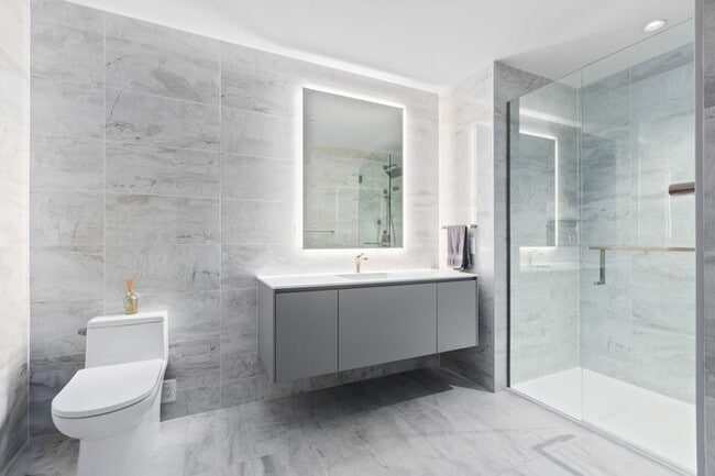 889 103rd Ave NE in Bellevue, WA - Building Photo - Building Photo