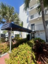 6545 Indian Creek Dr in Miami Beach, FL - Building Photo