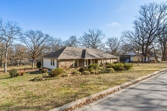 2909 Fincastle Dr in Fort Smith, AR - Building Photo - Building Photo