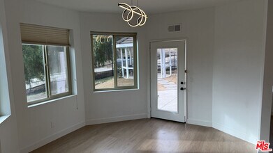 24228 Dry Canyon Cold Creek Rd in Calabasas, CA - Building Photo - Building Photo