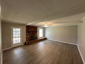 7923 Neshoba Rd in Germantown, TN - Building Photo - Building Photo