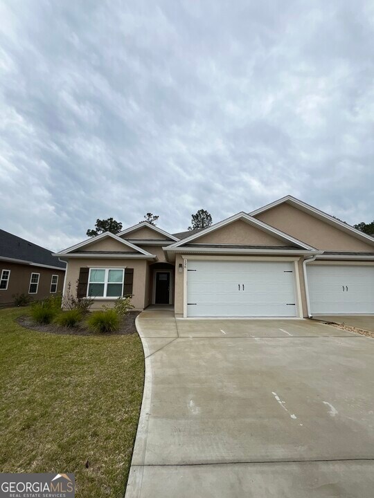 126 The Villas Wy in Kingsland, GA - Building Photo