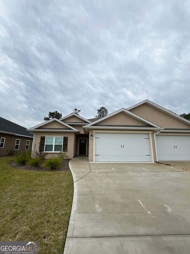 property at 126 The Villas Wy