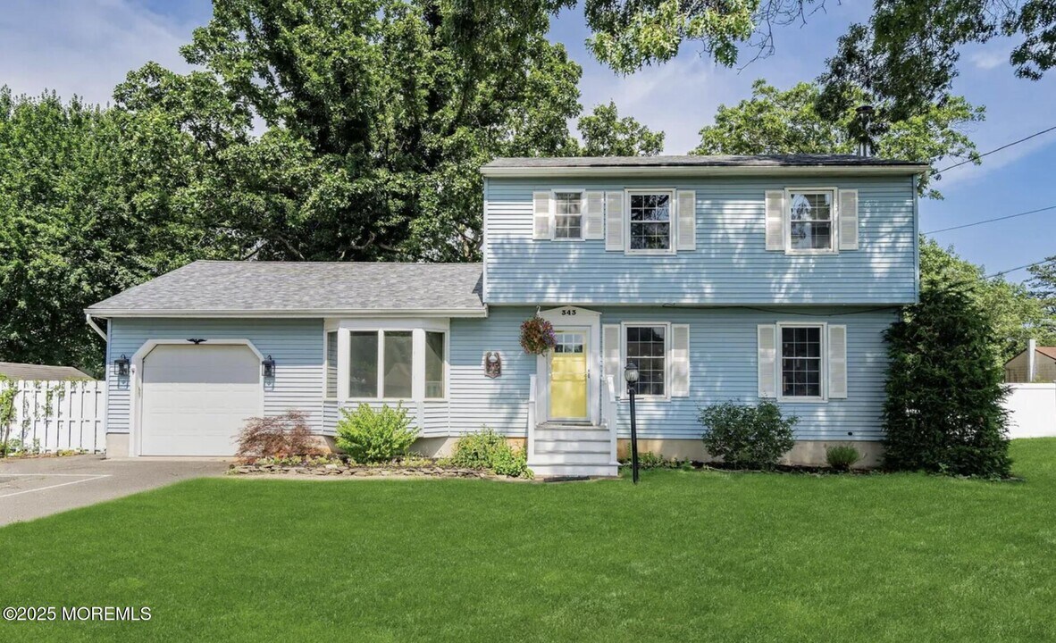 343 Clifton Ave in Berkeley Township, NJ - Building Photo