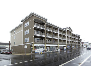 Sea Spray Condominiums in Hampton, NH - Building Photo - Building Photo