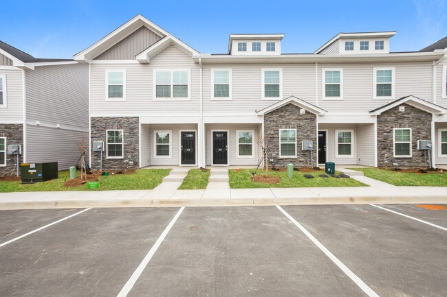 property at 704 Duck Grv Wy