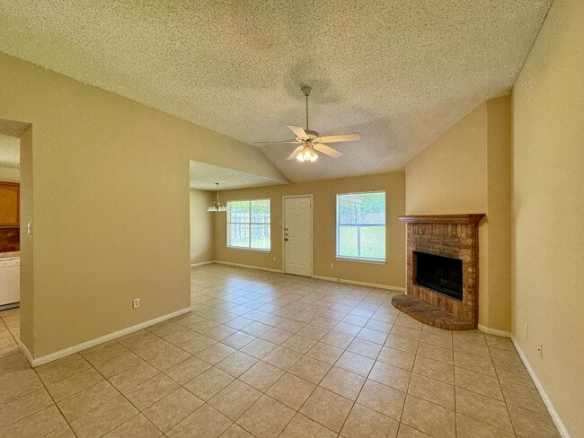 804 Old Lorena Rd in Lorena, TX - Building Photo - Building Photo