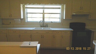 1517 Canterbury Rd in Honoraville, AL - Building Photo - Building Photo