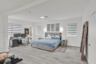 3784 Sheridan Ave in Miami Beach, FL - Building Photo - Building Photo