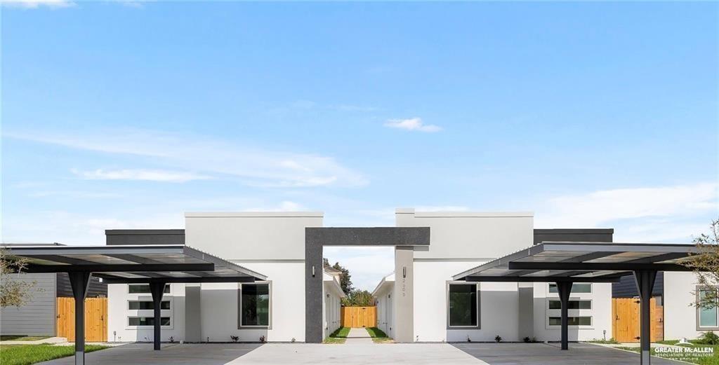 1800 Angelina Dr in San Juan, TX - Building Photo