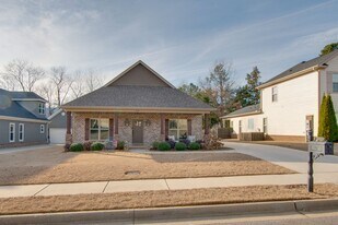 2614 Mountain Stream Way SE in Owens Cross Roads, AL - Building Photo