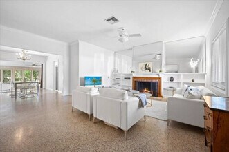 344 Linda Ln in West Palm Beach, FL - Foto de edificio - Building Photo