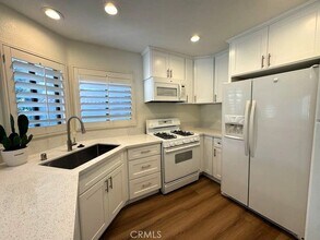 32 Vista-Lago in Rancho Santa Margarita, CA - Building Photo - Building Photo
