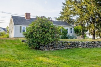 191 Chace Hill Rd in Sterling, MA - Building Photo - Building Photo