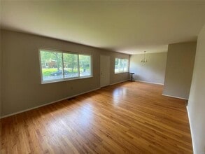 705 Jamaica Pl in Florissant, MO - Building Photo - Building Photo