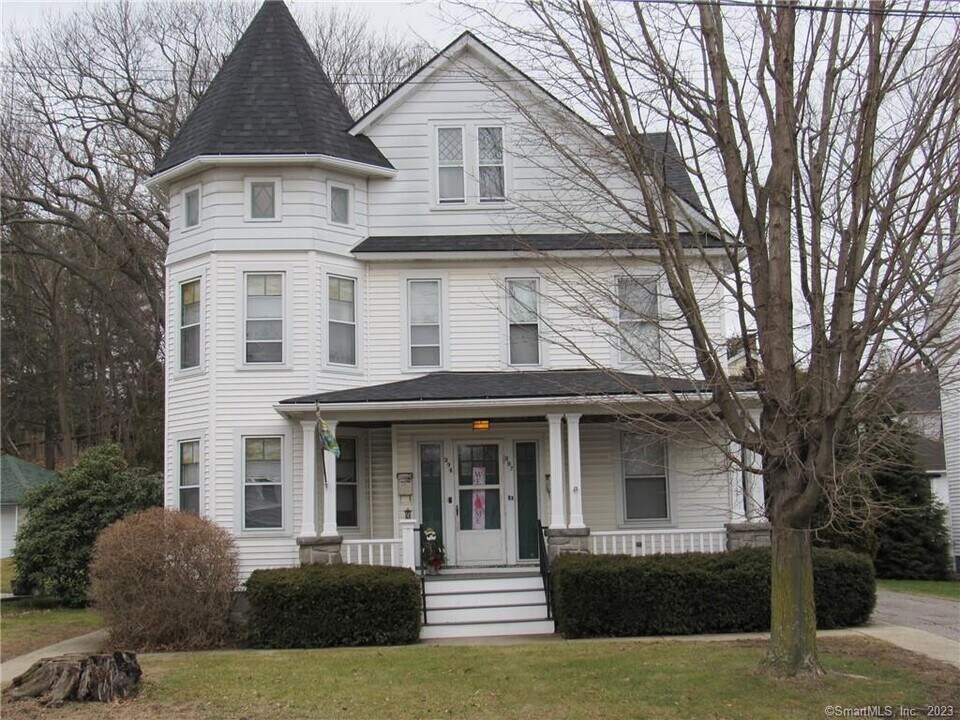 292 Brightwood Ave in Torrington, CT - Building Photo