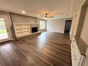 8229 Pearl St in North Richland Hills, TX - Building Photo - Building Photo