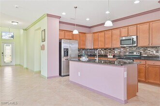 2727 Via Piazza Loop in Ft. Myers, FL - Building Photo - Building Photo