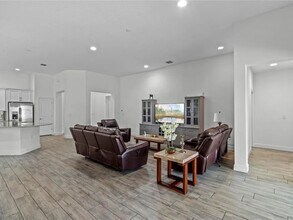 2043 Rush Bay Wy in Orlando, FL - Foto de edificio - Building Photo