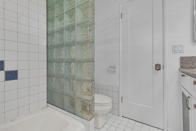 920 N Milford Rd in Orange, CA - Building Photo - Building Photo