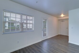 8147 46th Ave N in St. Petersburg, FL - Building Photo - Building Photo