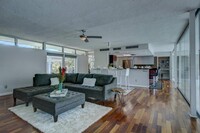 5153 Sandy Cove Ave in Siesta Key, FL - Building Photo - Building Photo