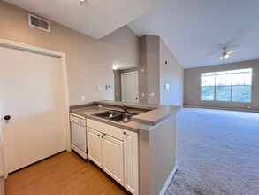 5578 Metrowest Blvd in Orlando, FL - Building Photo - Building Photo