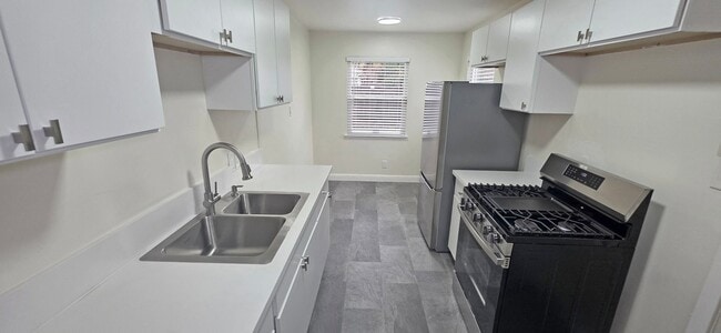 1021 Buckeye Dr in West Sacramento, CA - Building Photo - Building Photo