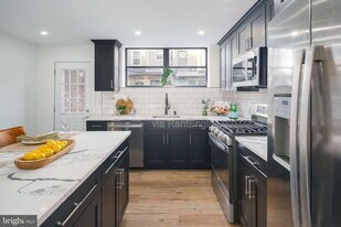 2018 S 8th St in Philadelphia, PA - Building Photo