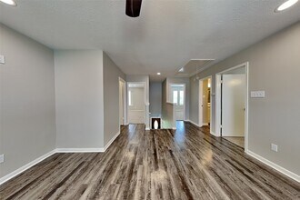 5711 Deer Timbers Trail in Humble, TX - Building Photo - Building Photo