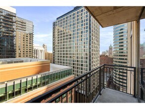 497 S Marquette Ave in Minneapolis, MN - Building Photo - Building Photo