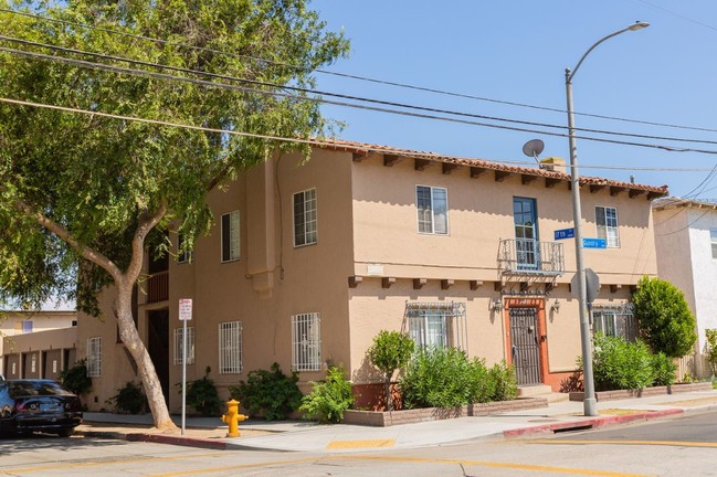 1640 Gundry Ave in Long Beach, CA - Building Photo - Building Photo