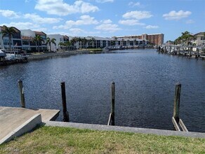 1936 Beach Pkwy in Cape Coral, FL - Building Photo - Building Photo