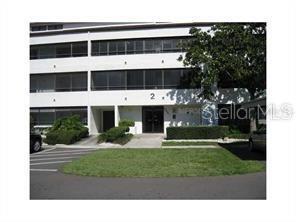 2581 Countryside Blvd in Clearwater, FL - Building Photo