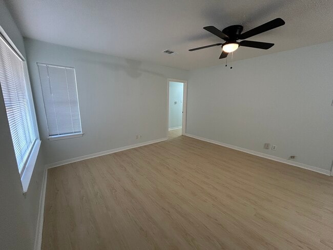 6521 Mobud Dr in Houston, TX - Building Photo - Building Photo