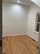 3617 W Belmont Ave, Unit 1st Floor Duplex in Chicago, IL - Building Photo - Building Photo