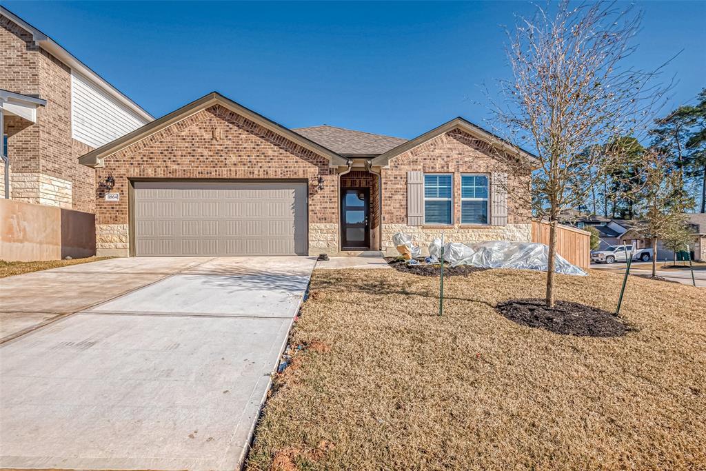 1864 Canyon Live Oak St in Conroe, TX - Building Photo