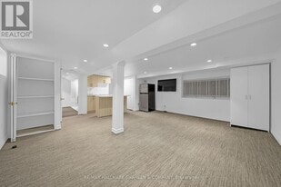 146 Cranbrooke Ave in Toronto, ON - Building Photo