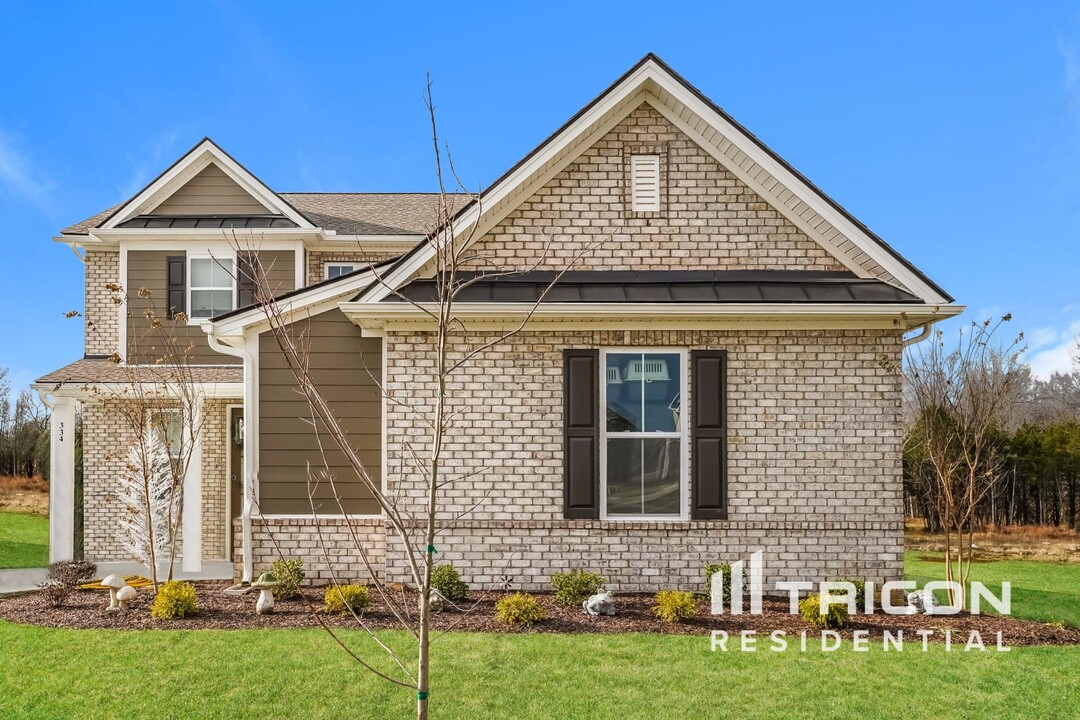 334 Park Glen Dr in Mount Juliet, TN - Building Photo