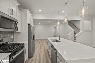 604 Harebell Wy in Greenville, SC - Building Photo - Building Photo