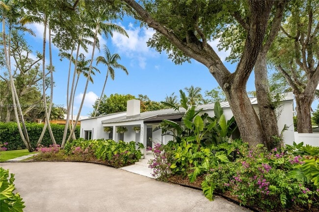 property at 7531 SW 52nd Ct
