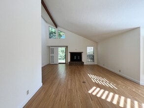 1820 Granger Way in St Helena, CA - Building Photo - Building Photo