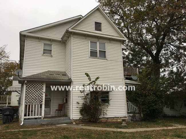 730 W Park St-Unit -3 in Olathe, KS - Foto de edificio - Building Photo