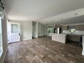 3447 SW 50th Ln in Davie, FL - Building Photo - Building Photo