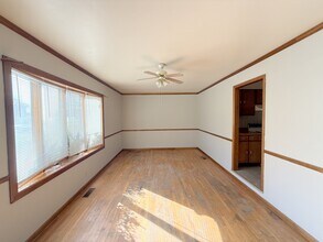 3811 Lakeview Dr NW in Huntsville, AL - Foto de edificio - Building Photo