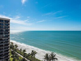 4005 Gulf Shore Blvd N, Unit 1104 in Naples, FL - Building Photo