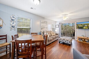 598 Blue Stem Dr in Pawleys Island, SC - Building Photo