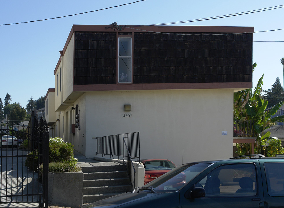 2146 E 24th St in Oakland, CA - Building Photo