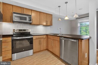 1524 Independence Ave SE in Washington, DC - Building Photo - Building Photo